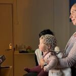 belajar bayi dengan bergerak