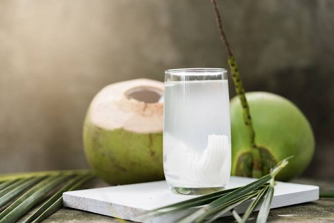Manfaat Air Kelapa untuk Tubuh, Minuman Alami dengan Kandungan Nutrisi Tinggi